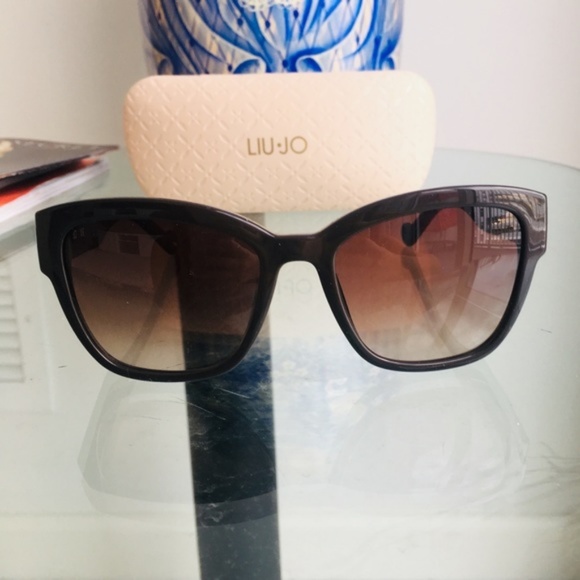 NEW AUTHENTIC LIU JO LJ647S SUNGLASSES EYEWEAR